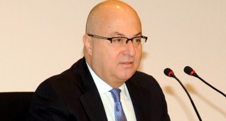 agah_ugur1.jpg